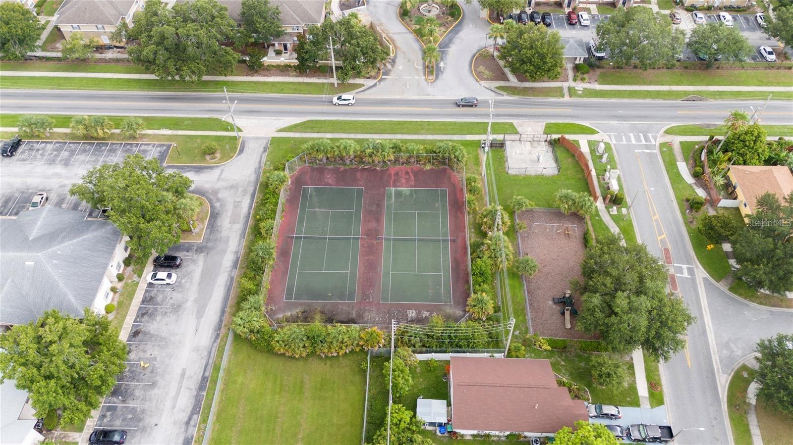 COMMODORE PLACE CONDO - Residential