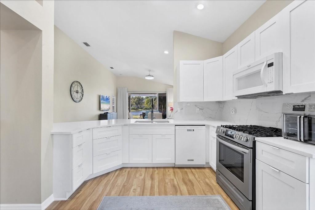7130 KENSINGTON COURT