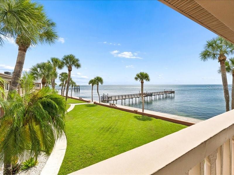 650 PINELLAS POINT DRIVE S 240