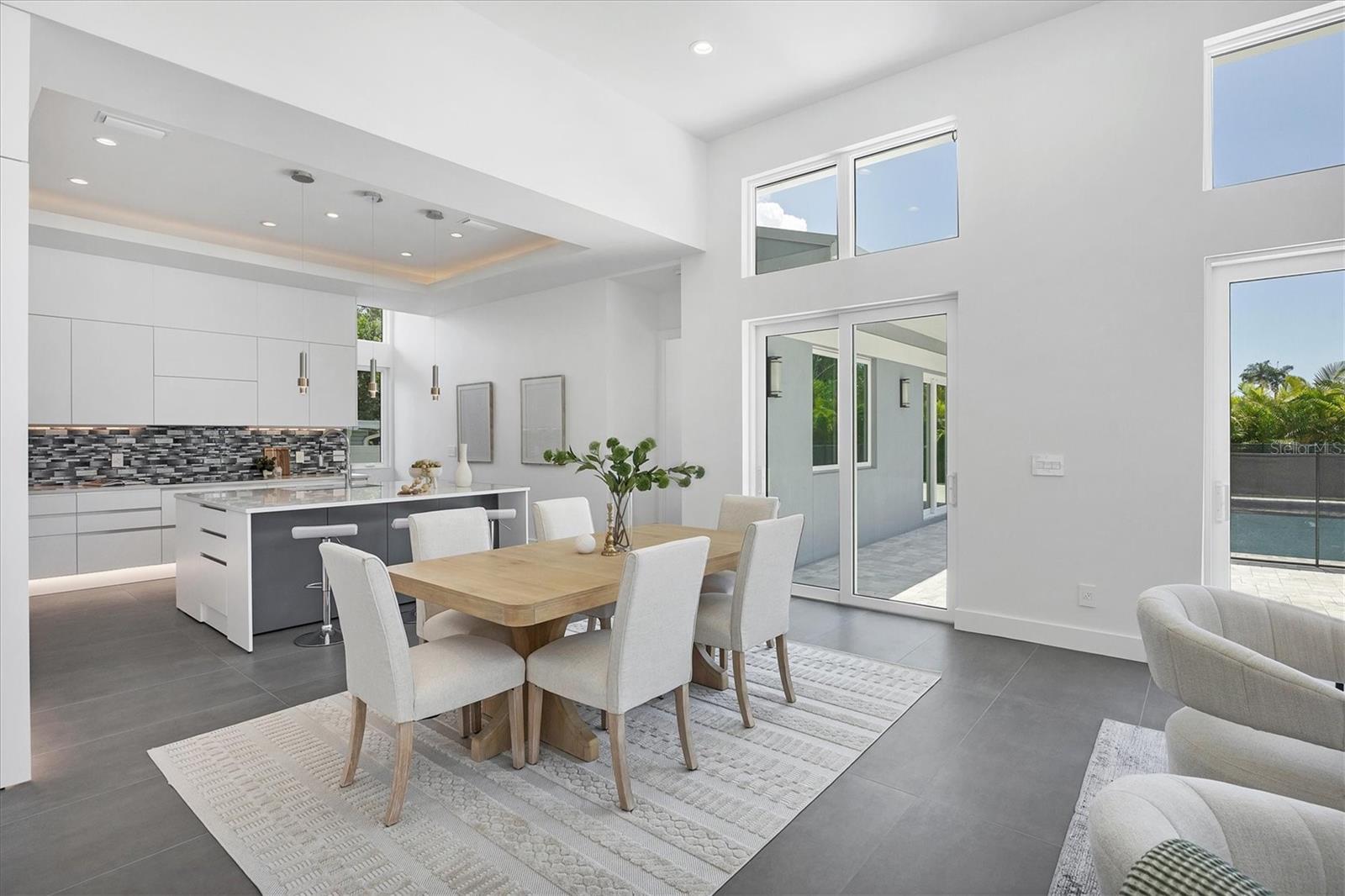 GREENWICH - Residential