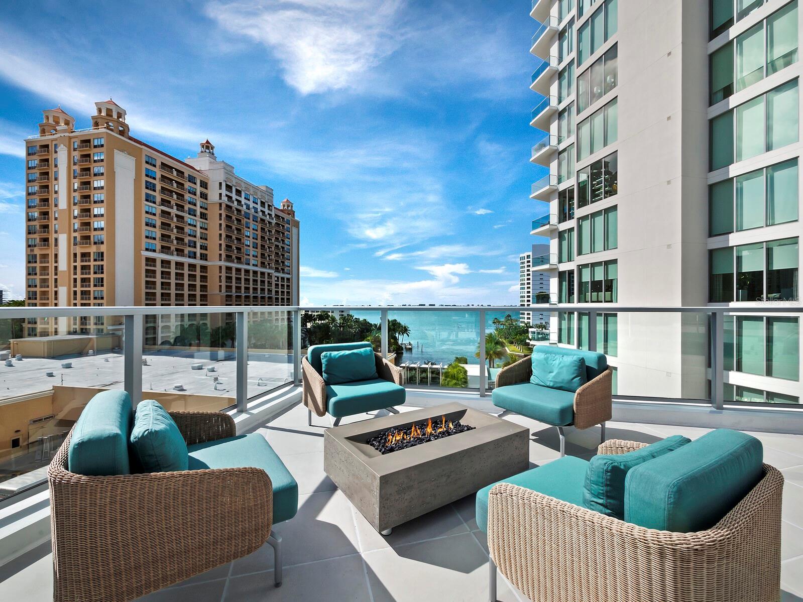 BAYSO SARASOTA - Residential