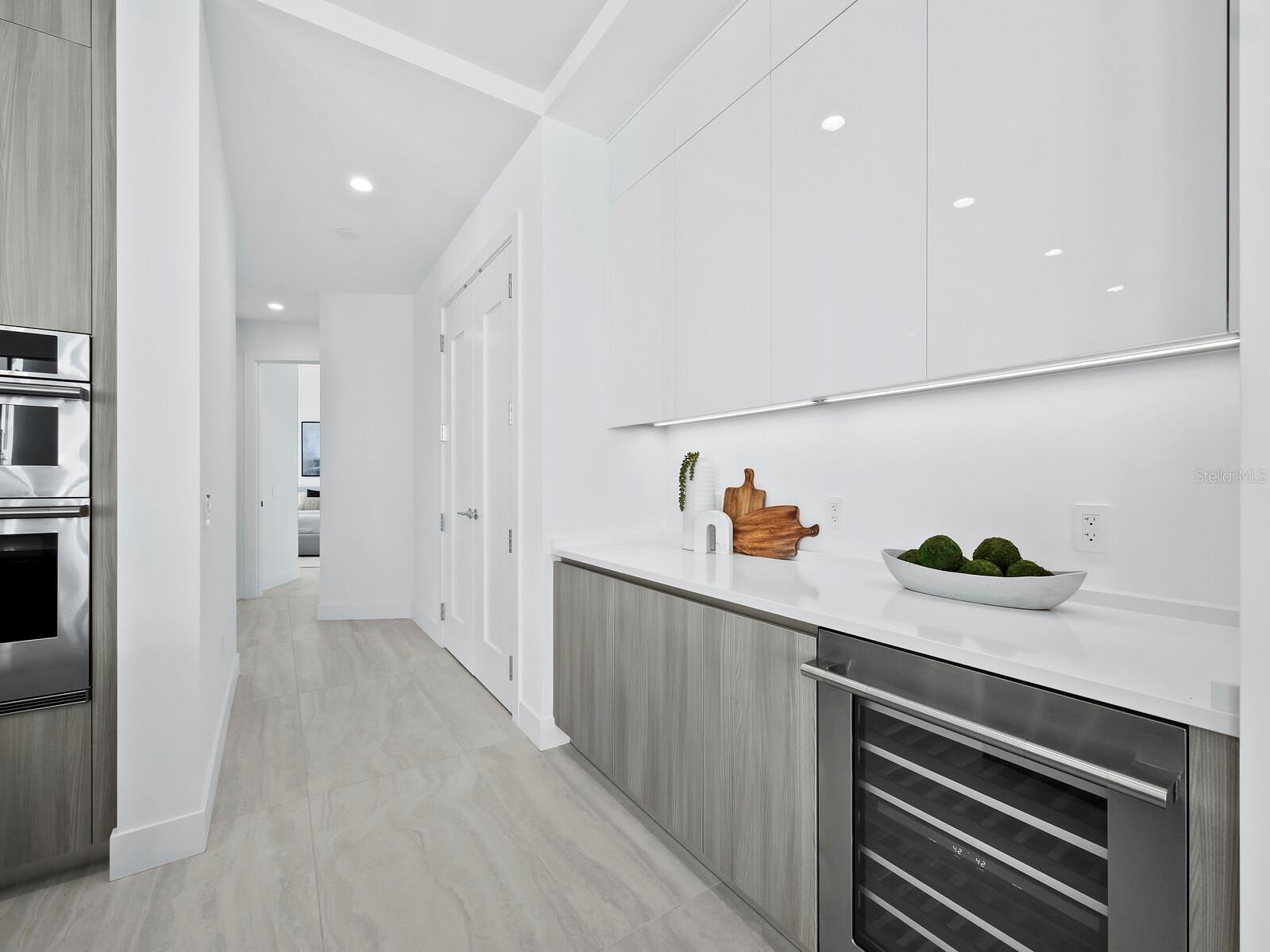 BAYSO SARASOTA - Residential