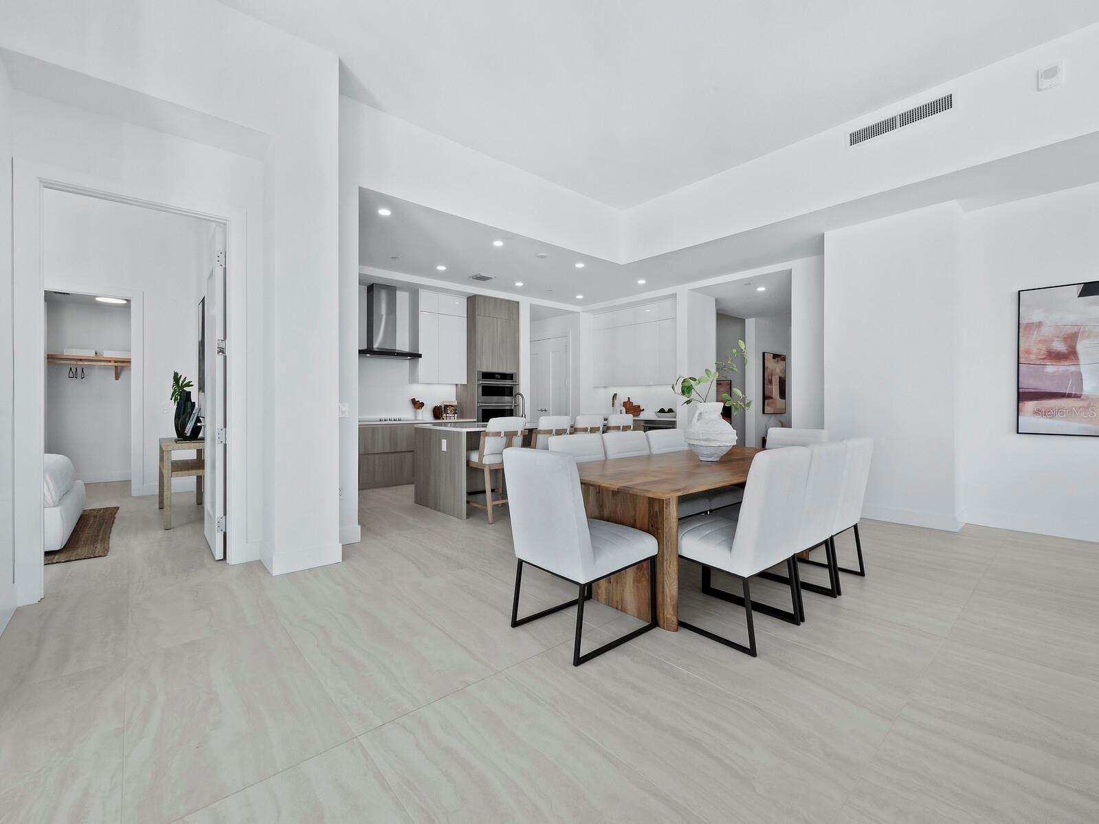 BAYSO SARASOTA - Residential