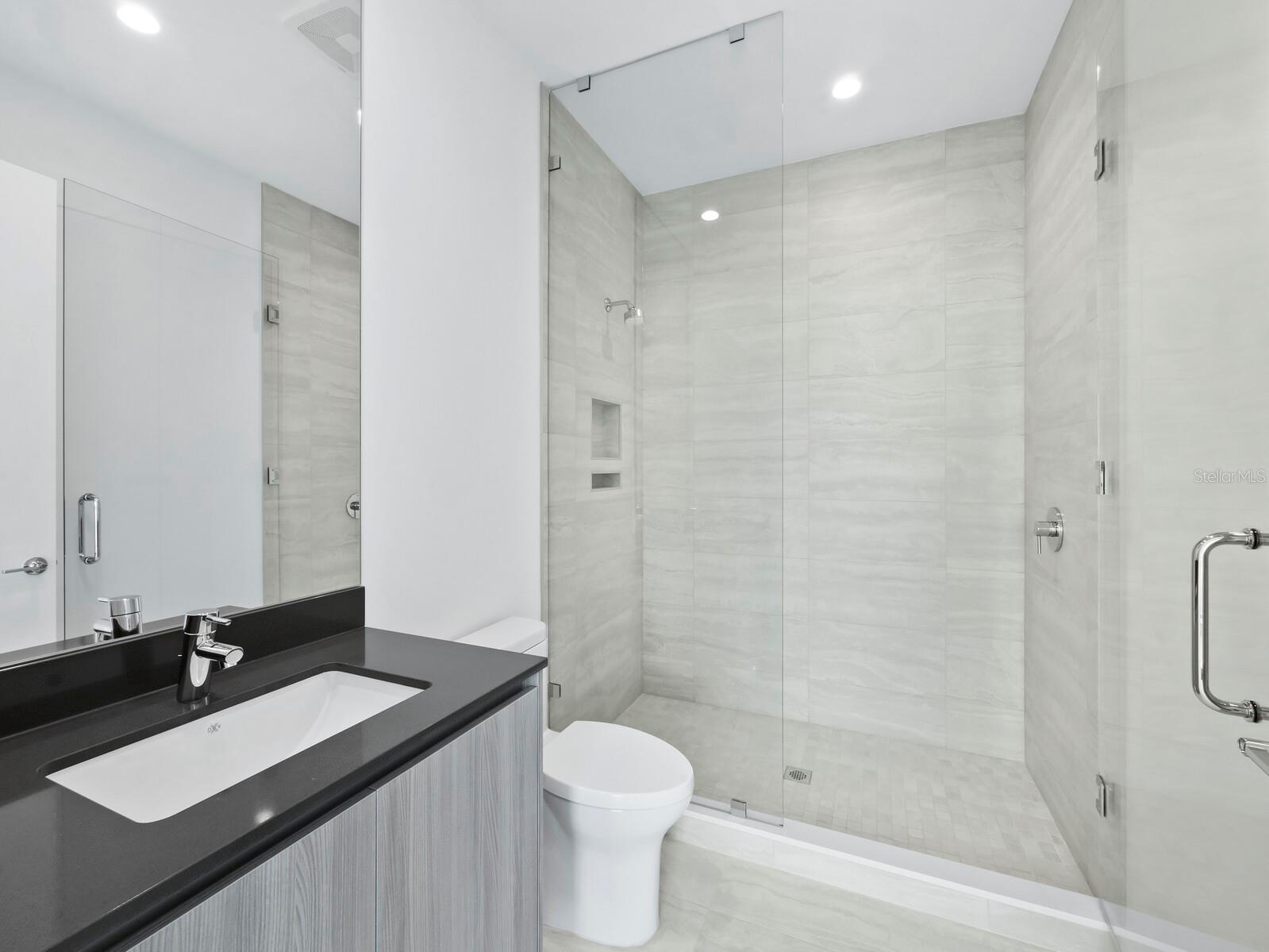 BAYSO SARASOTA - Residential