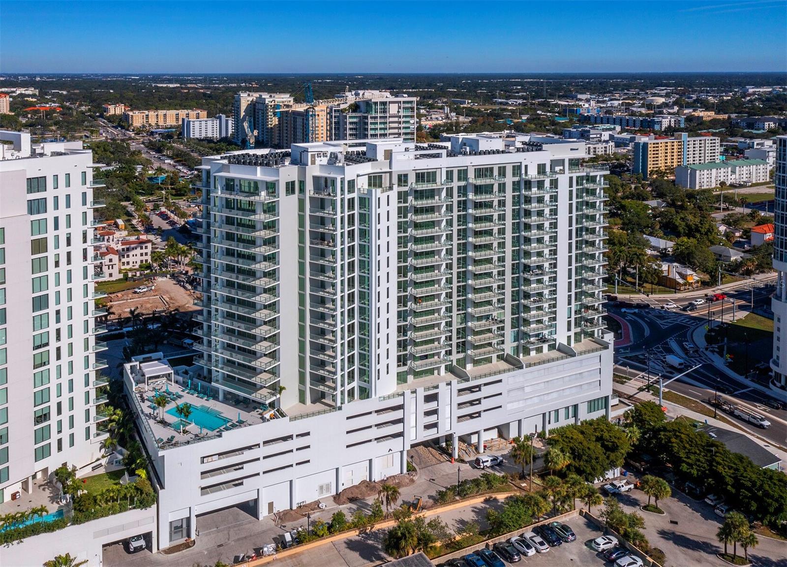 BAYSO SARASOTA - Residential