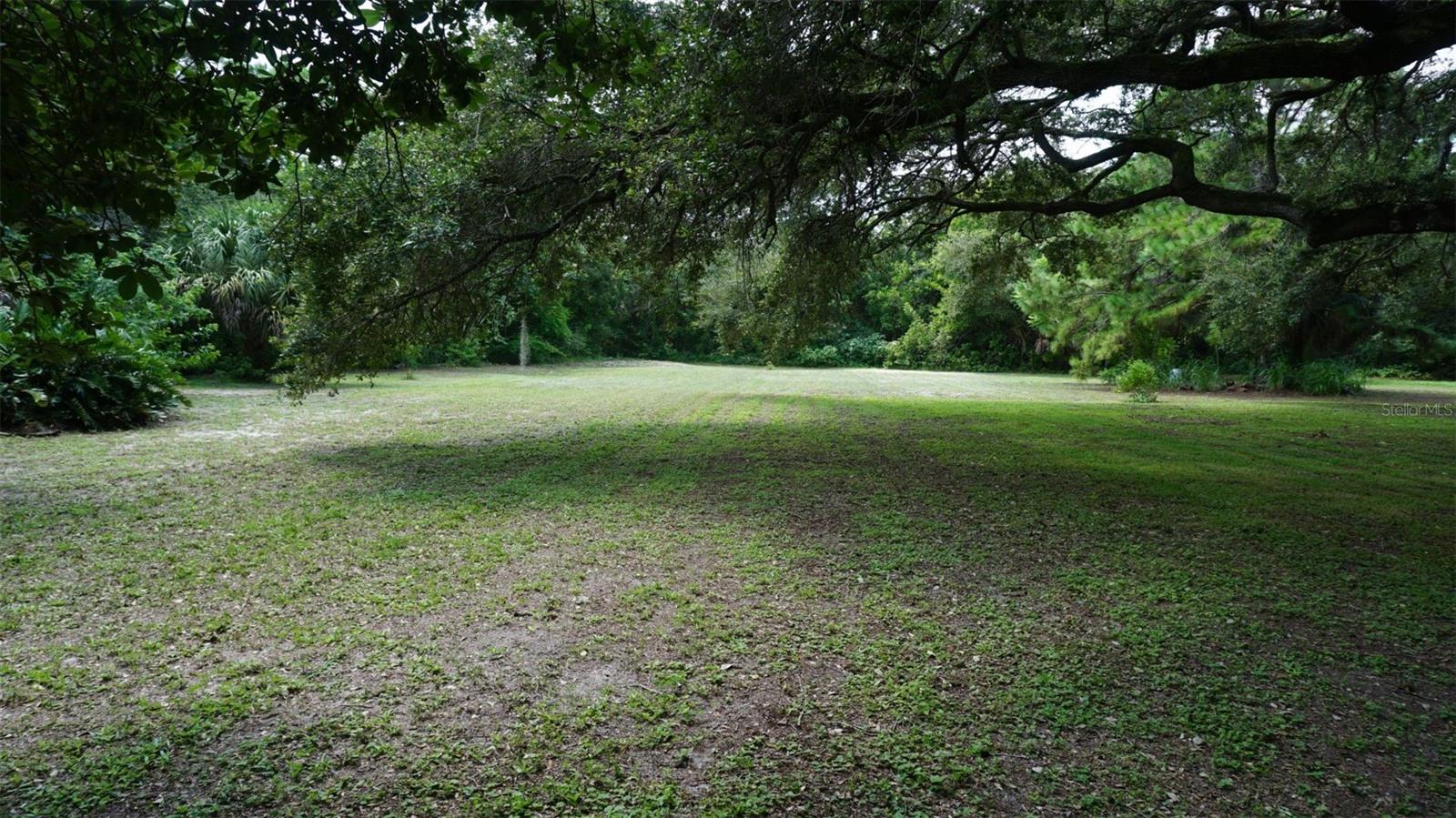 THE ROCKIN' 'R' - Residential