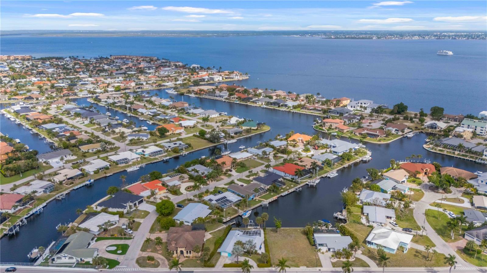 PUNTA GORDA ISLES SEC 01 - Residential