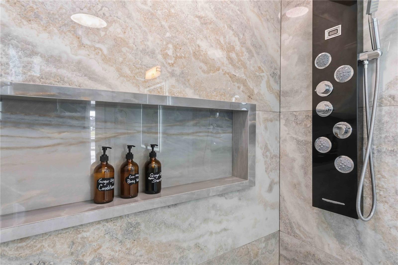 PUNTA GORDA ISLES SEC 01 - Residential