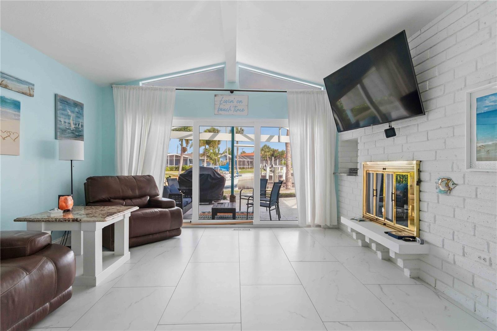 PUNTA GORDA ISLES SEC 01 - Residential