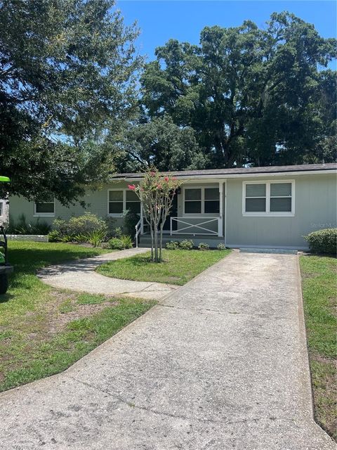 A home in WINTER GARDEN