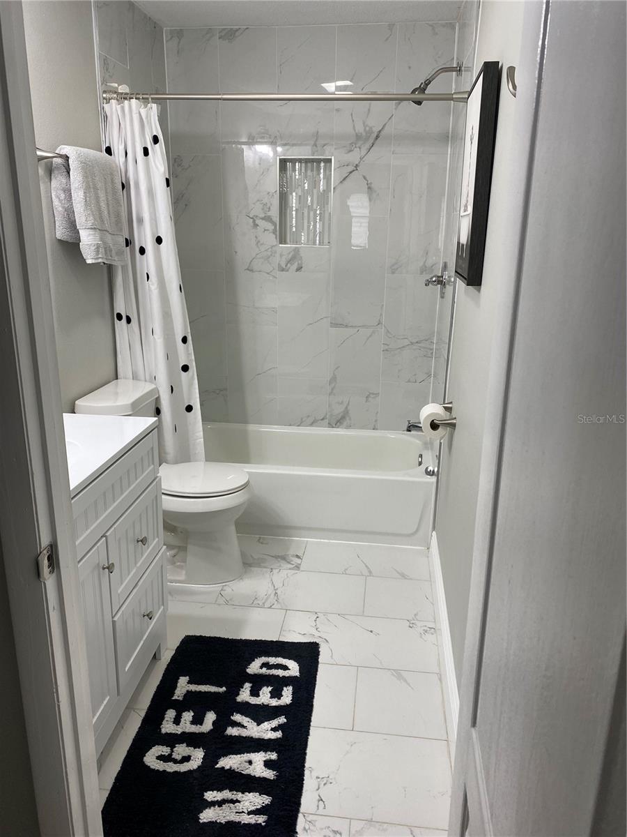 CLAIR MEL CITY SEC A UNIT - Residential Lease