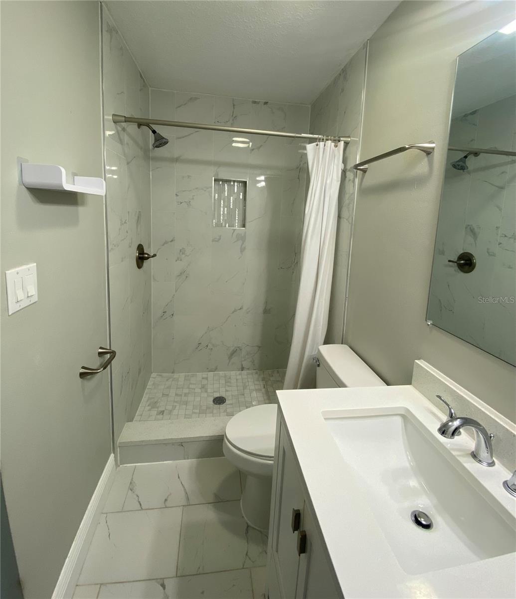 CLAIR MEL CITY SEC A UNIT - Residential Lease
