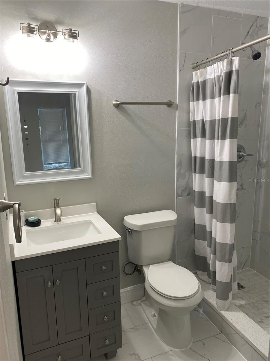CLAIR MEL CITY SEC A UNIT - Residential Lease