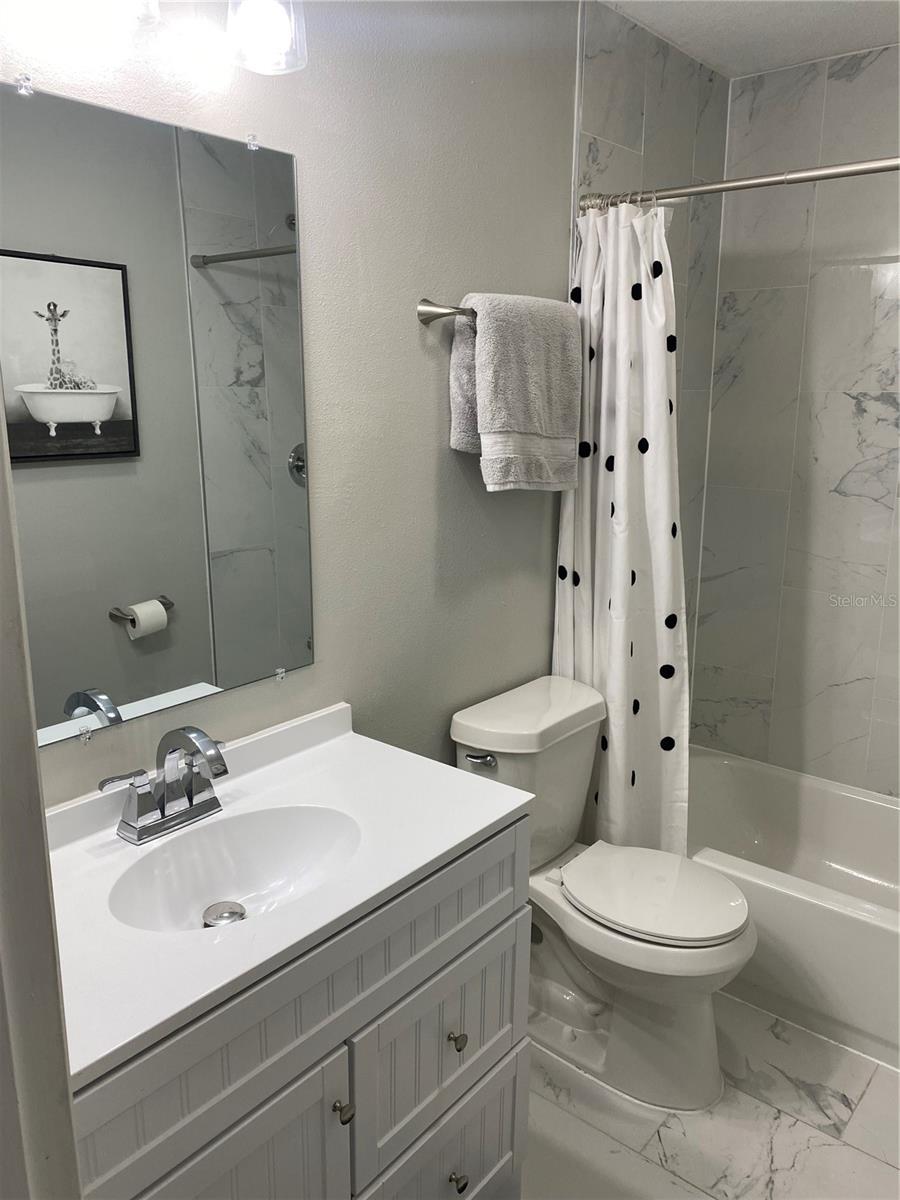 CLAIR MEL CITY SEC A UNIT - Residential Lease
