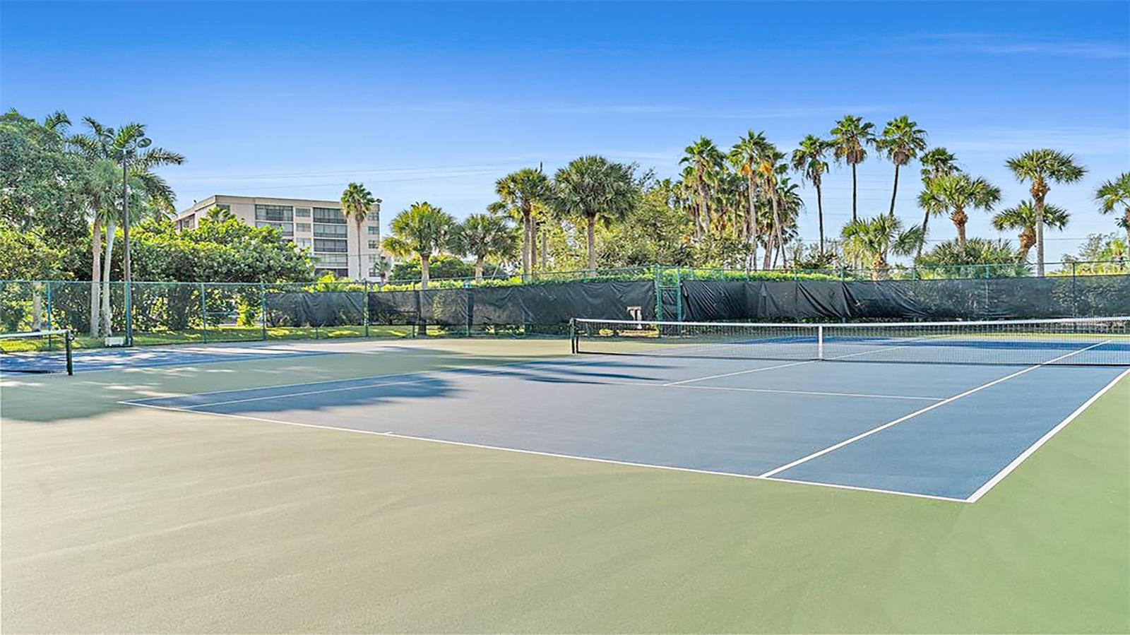 GULF & BAY CLUB BAYSIDE - Residential Lease
