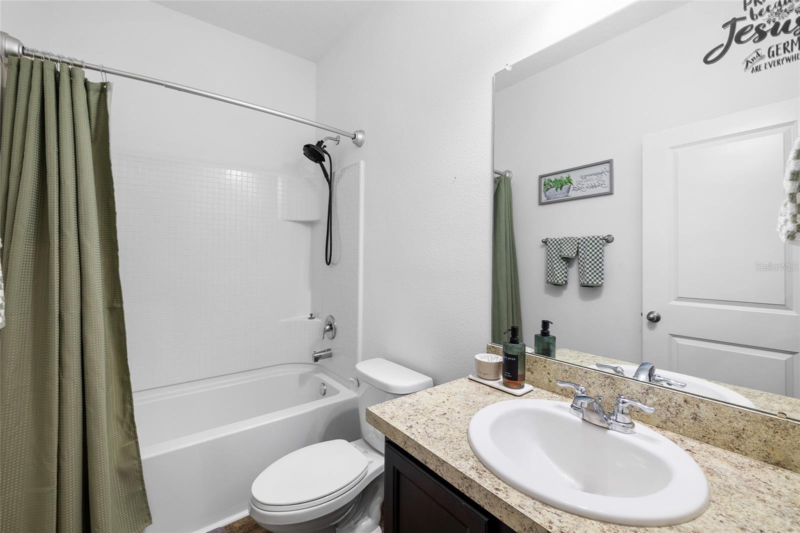 RIVERSTONE PH 1 - Residential