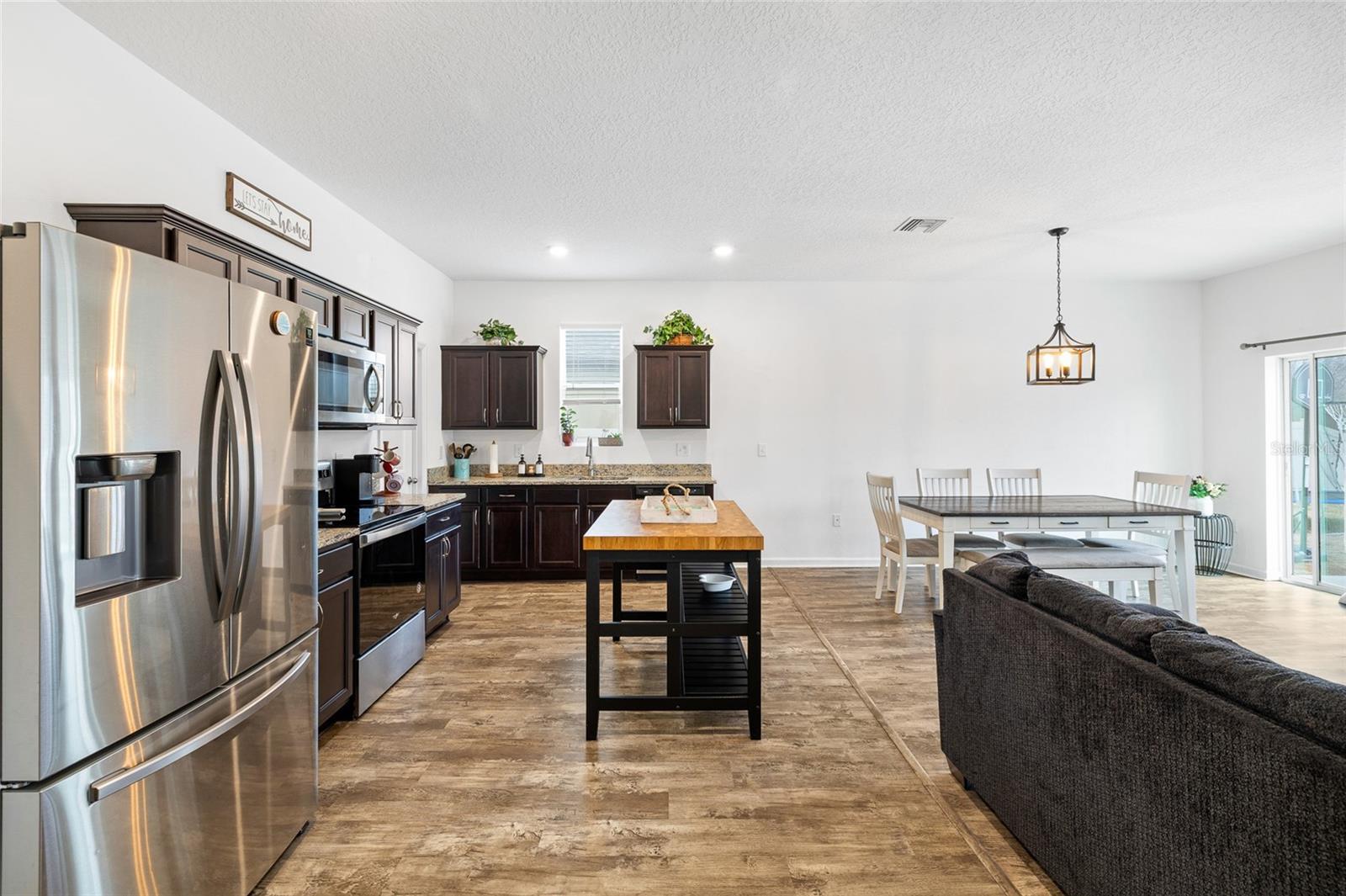 RIVERSTONE PH 1 - Residential