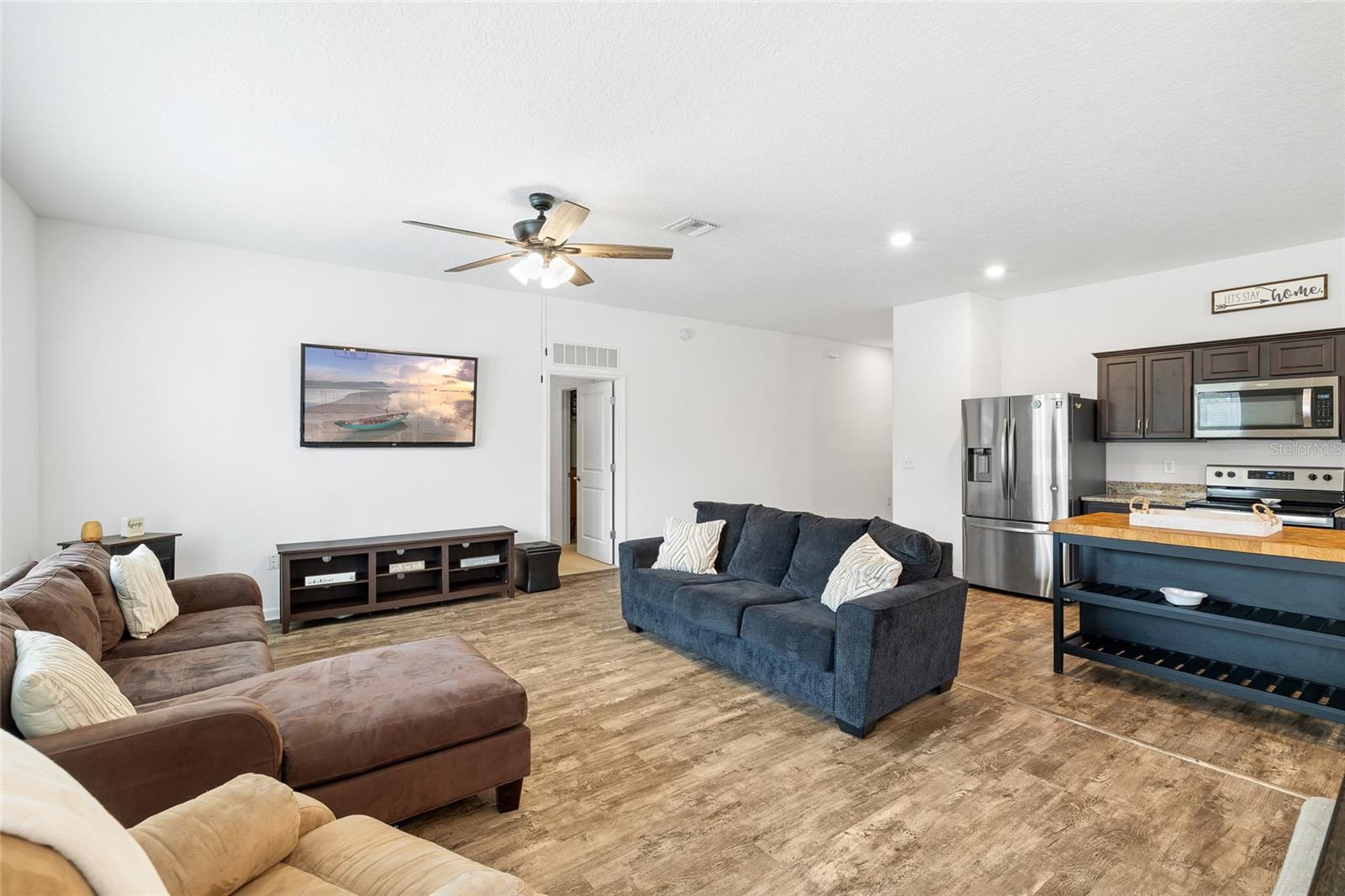 RIVERSTONE PH 1 - Residential