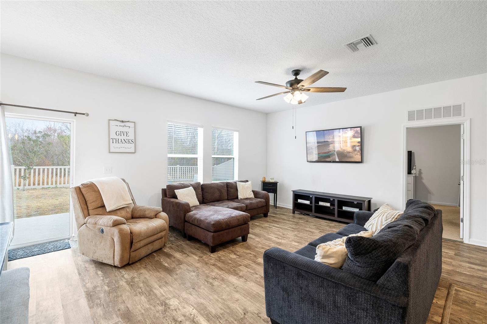 RIVERSTONE PH 1 - Residential