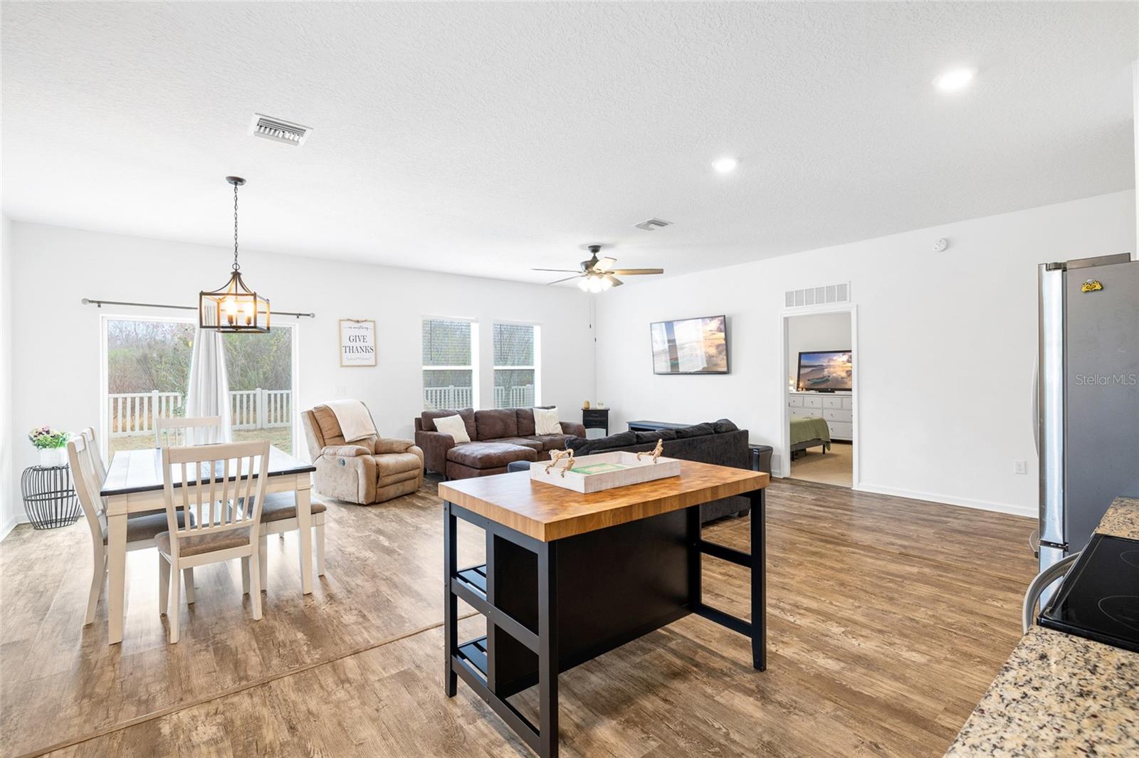 RIVERSTONE PH 1 - Residential