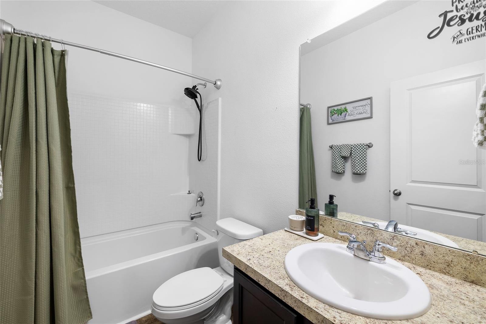 RIVERSTONE PH 1 - Residential