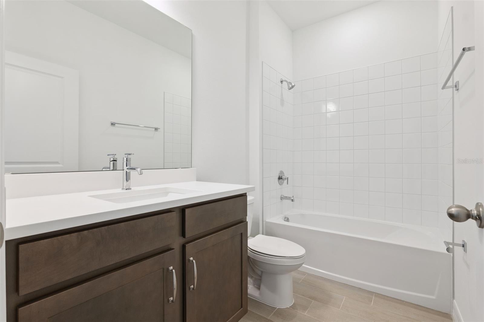 PRAIRIE OAKS - Residential