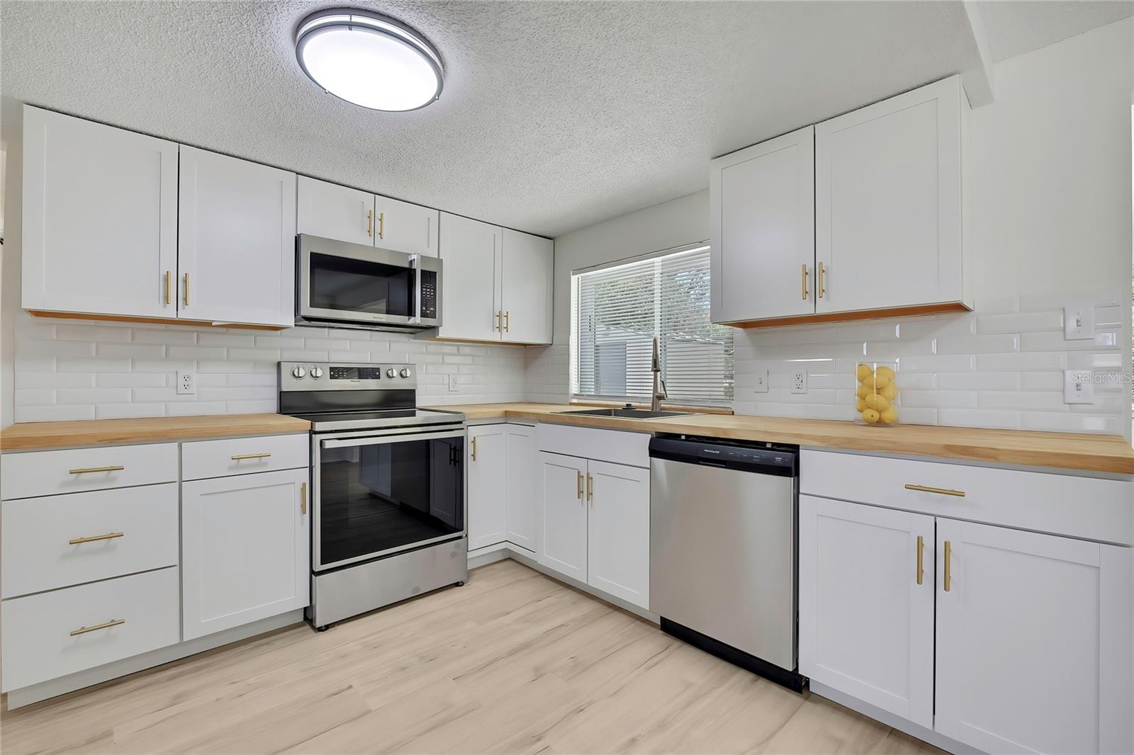 WEST PORT SUB - Residential
