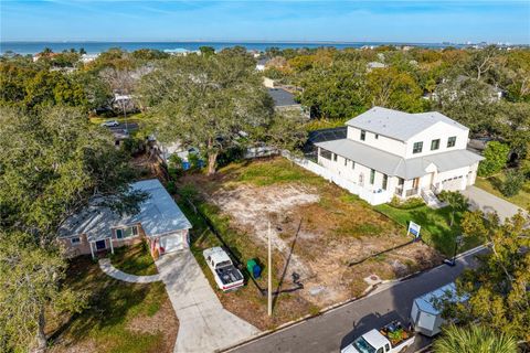 A home in TAMPA