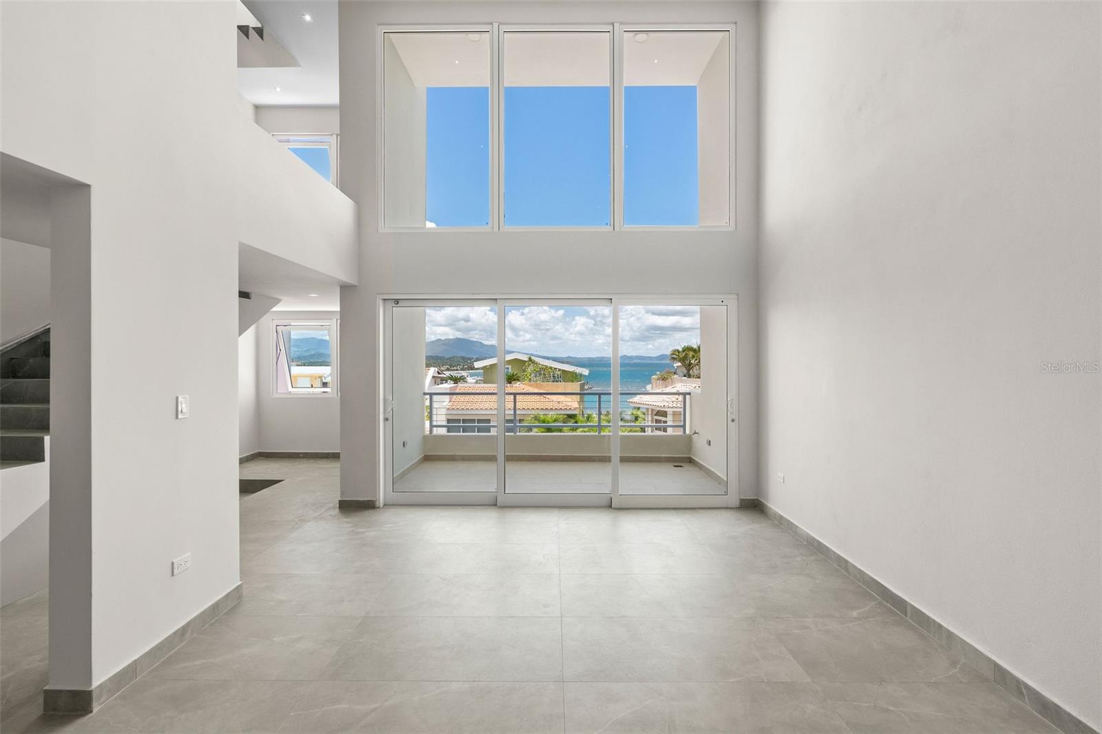 SHELL CASTLE CLUB - Residential