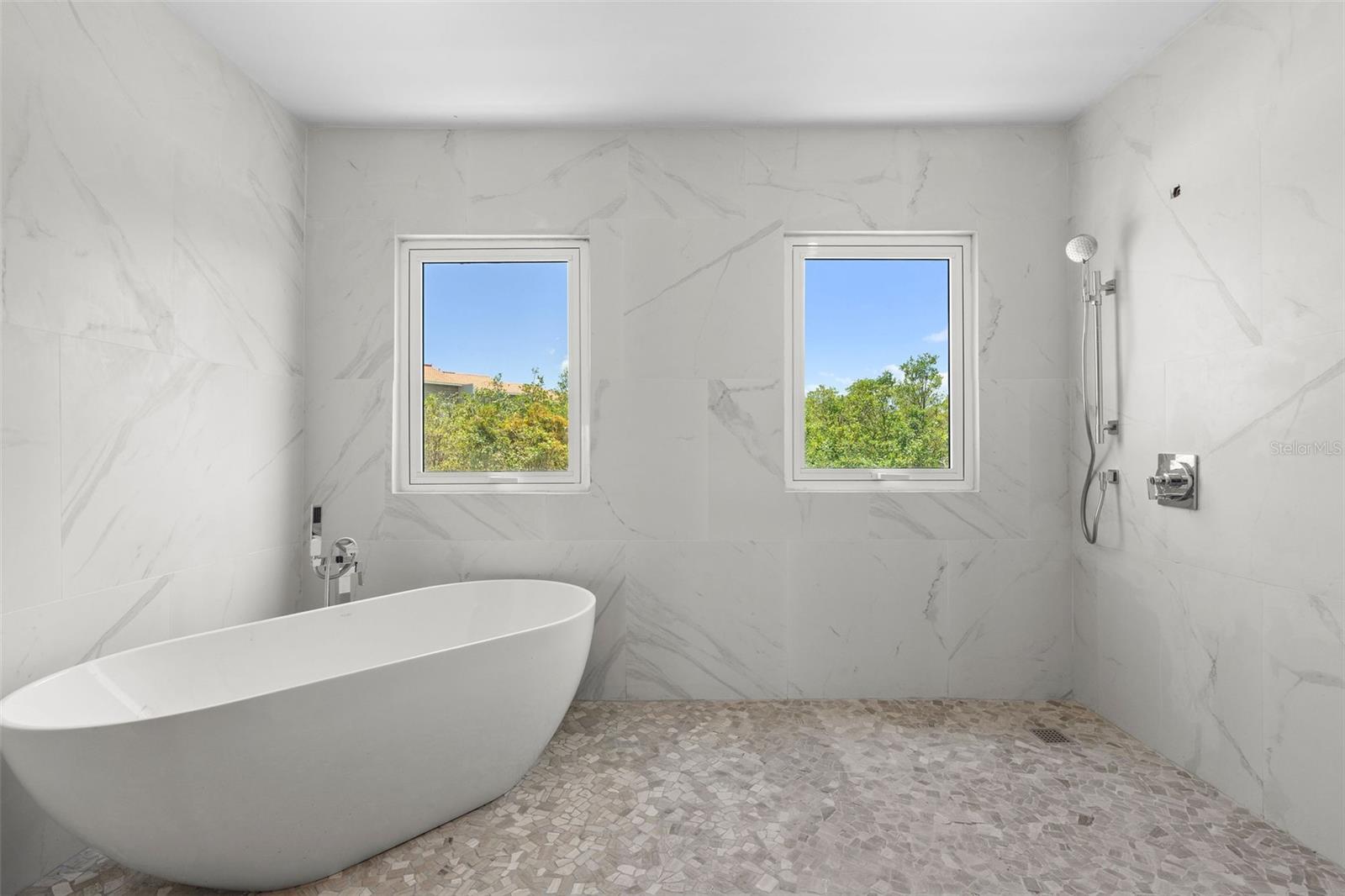 SHELL CASTLE CLUB - Residential