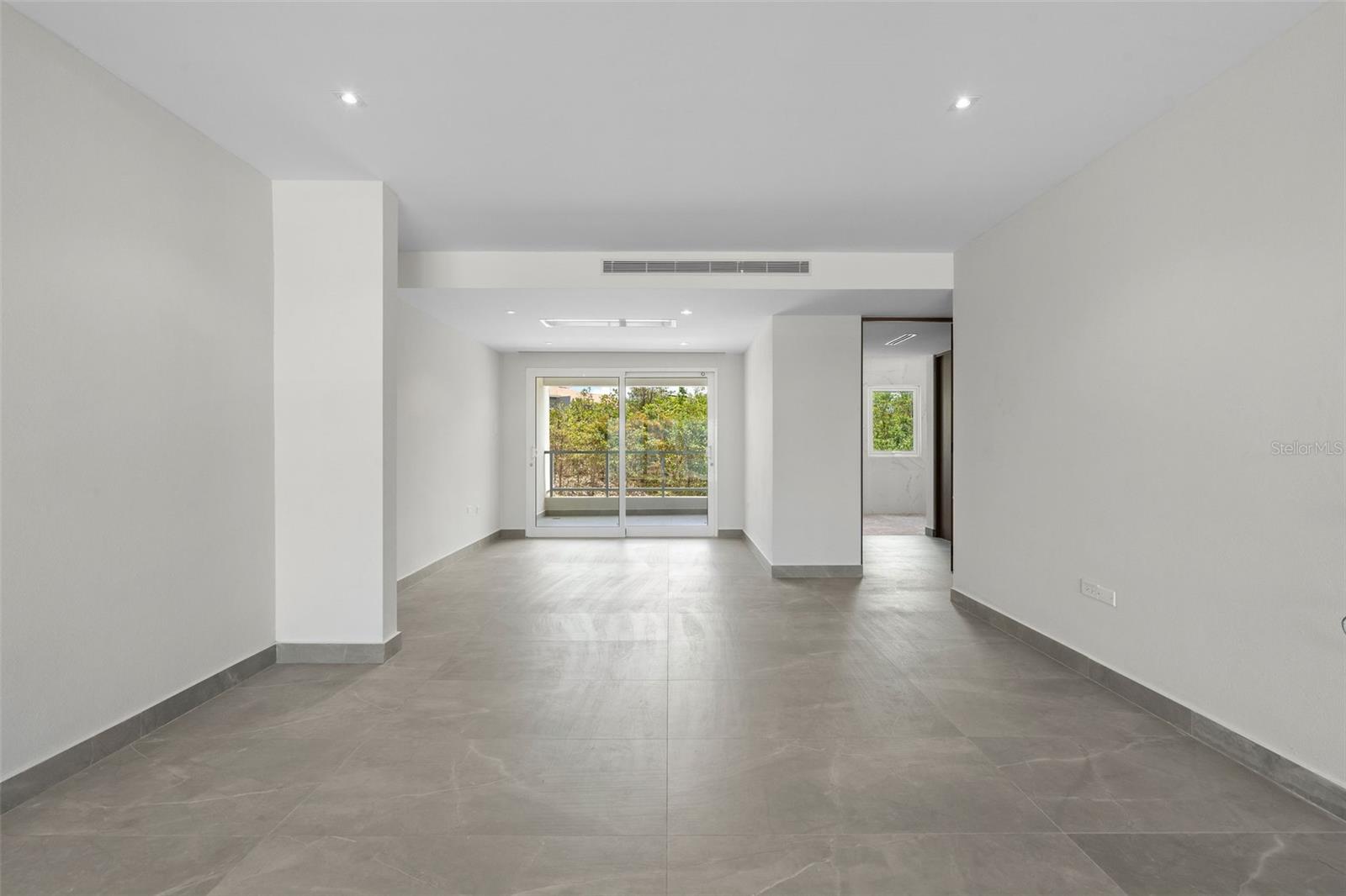 SHELL CASTLE CLUB - Residential