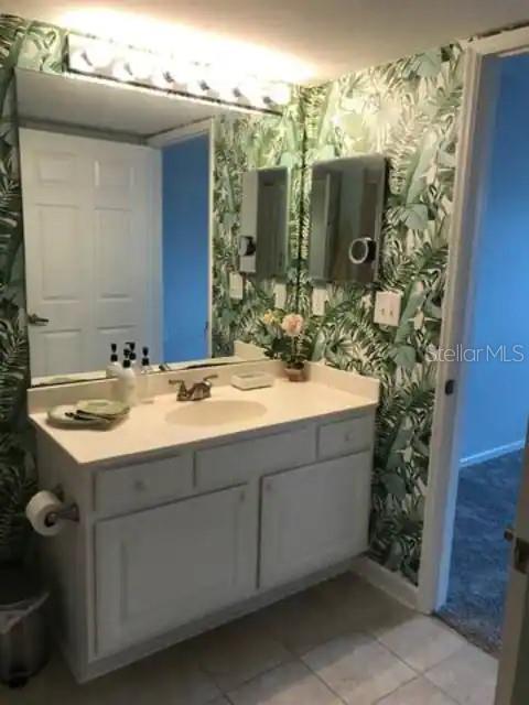 THE RESIDENCE - Residential