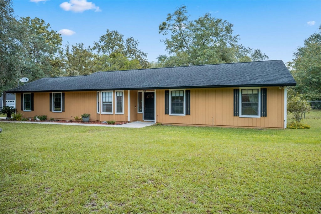 Photo of 2843 Mistletoe Court, Middleburg, FL 32068 (MLS # A4708428)