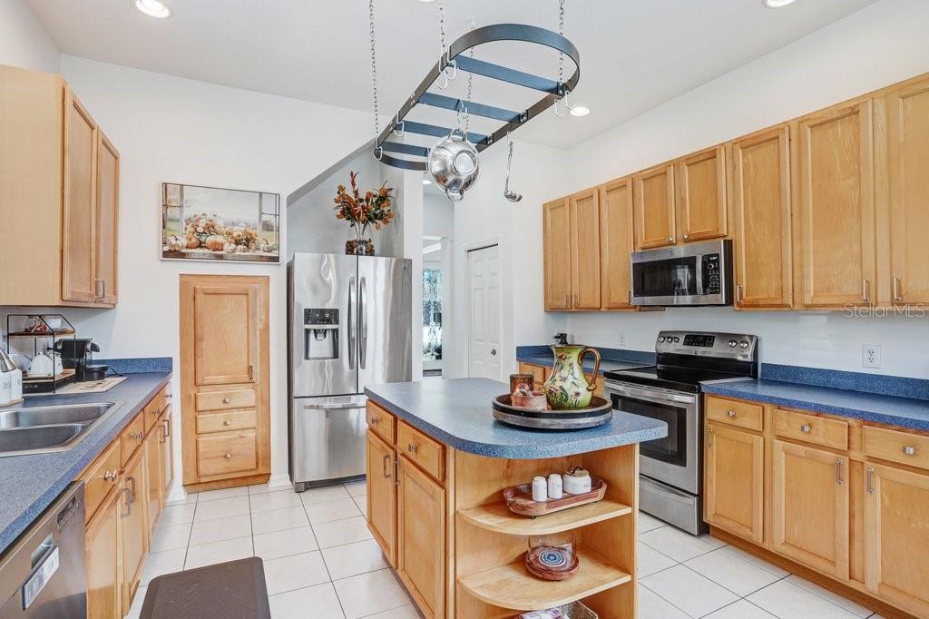 WESTCHASE - Residential