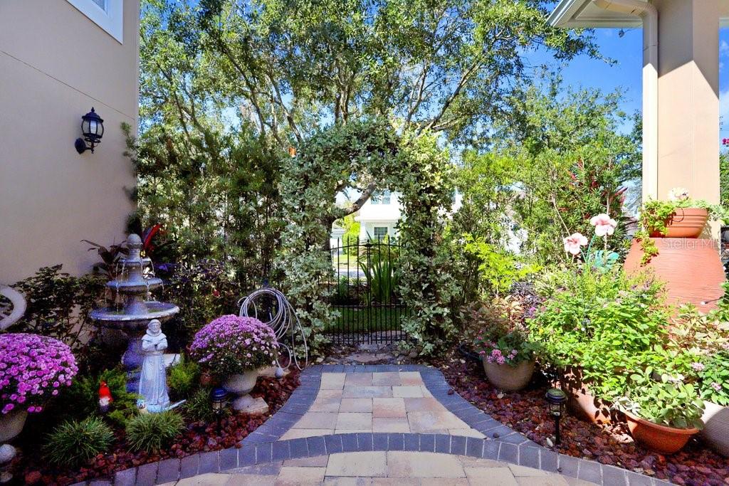 WESTCHASE - Residential