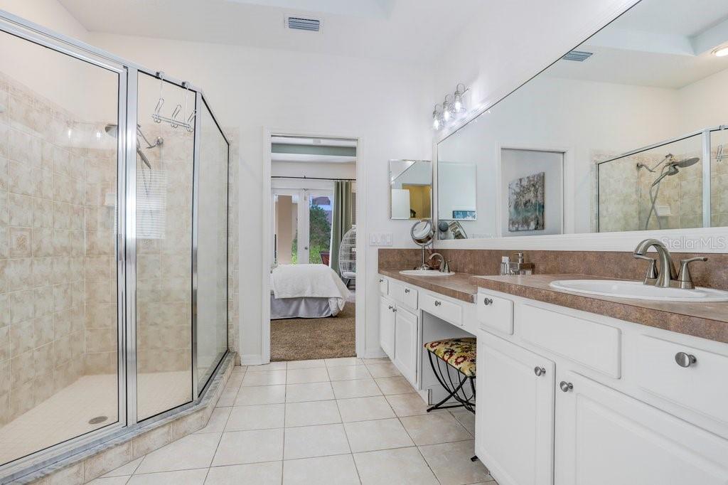 WESTCHASE - Residential
