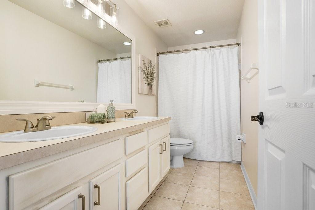WESTCHASE - Residential