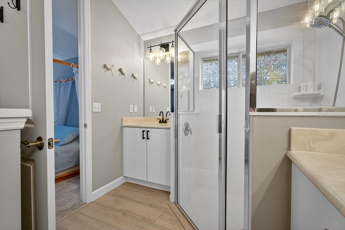 WATERS EDGE PH 09A - Residential