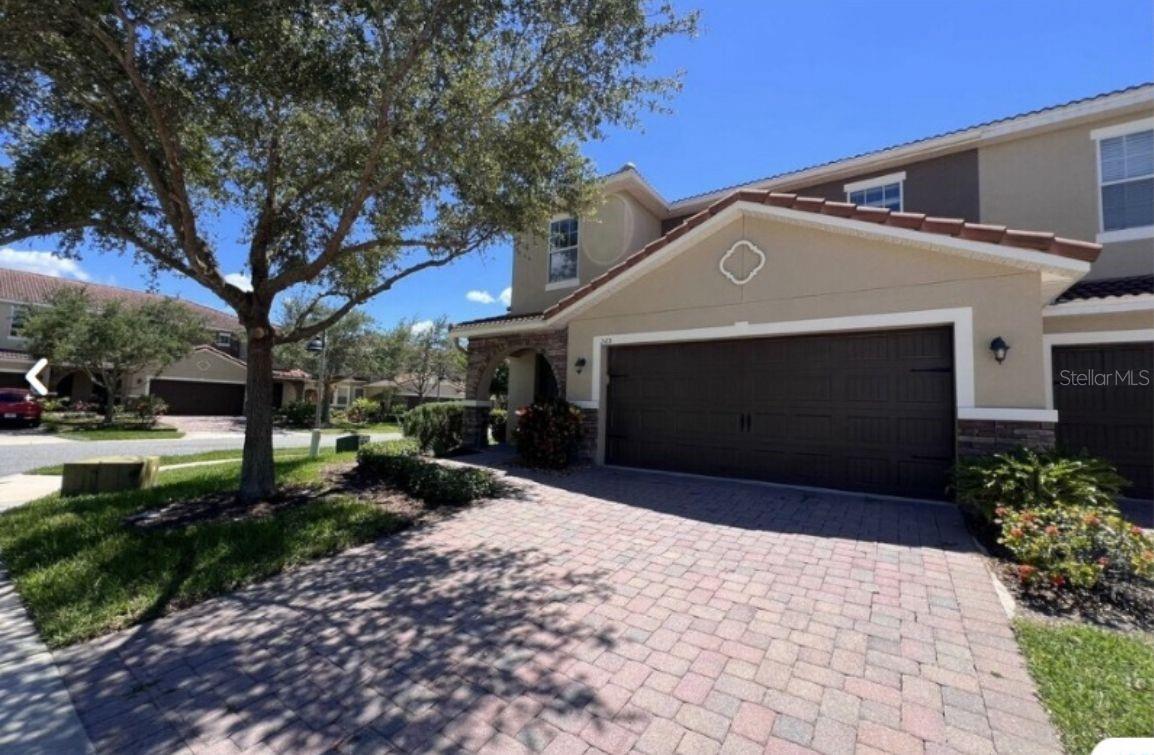 2183 LEATHER FERN DRIVE