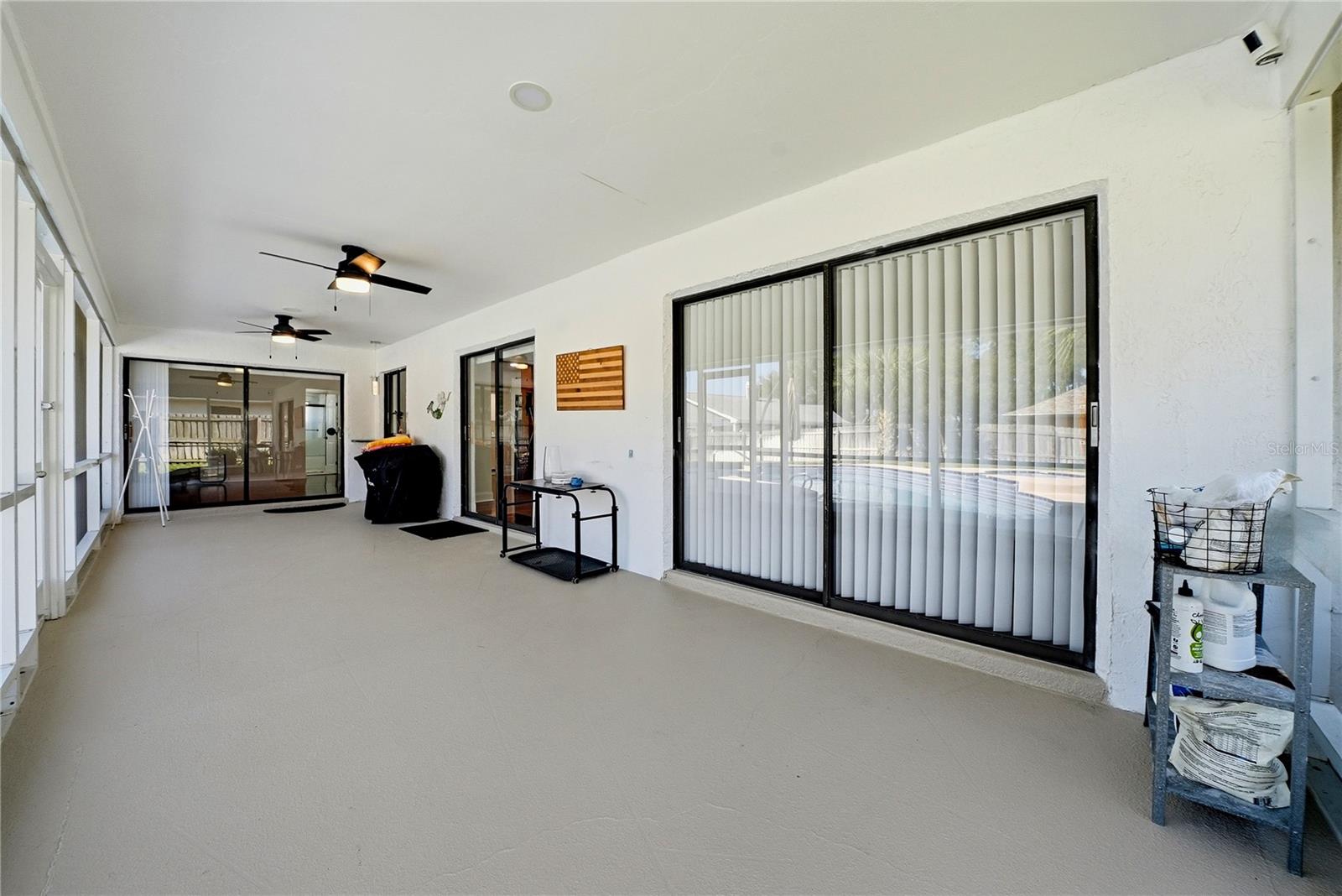 LAKE VALENCIA UNIT 3B - Residential