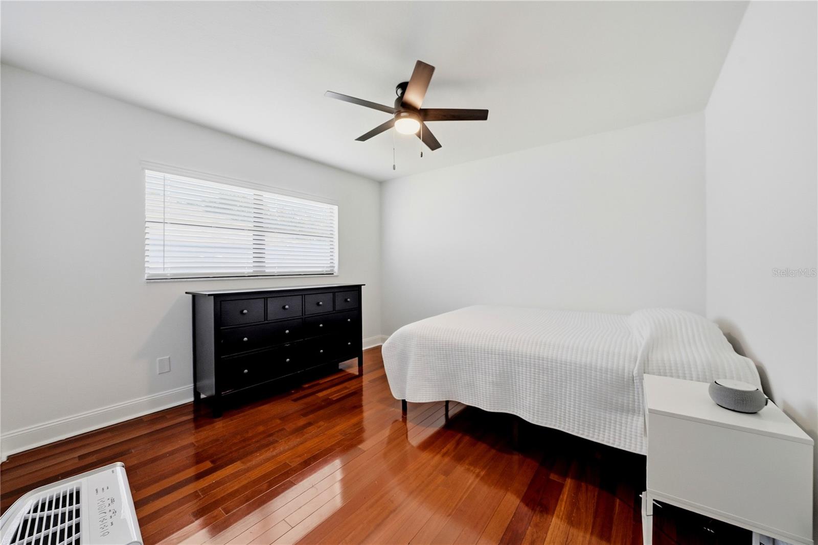 LAKE VALENCIA UNIT 3B - Residential