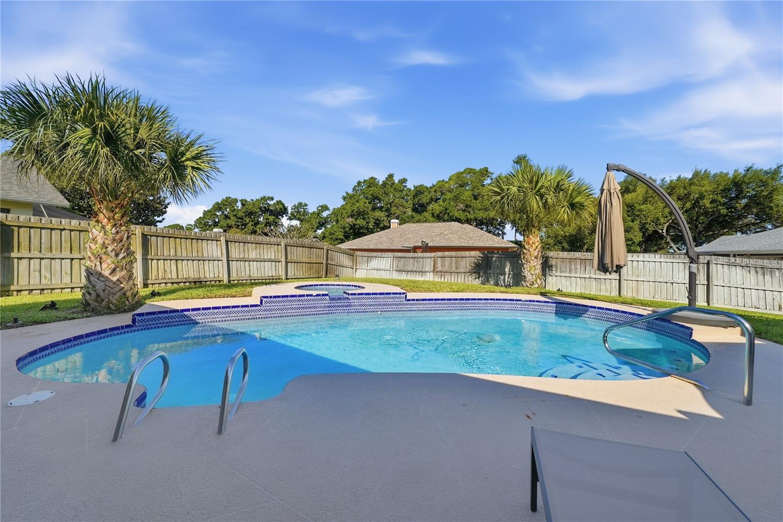 LAKE VALENCIA UNIT 3B - Residential