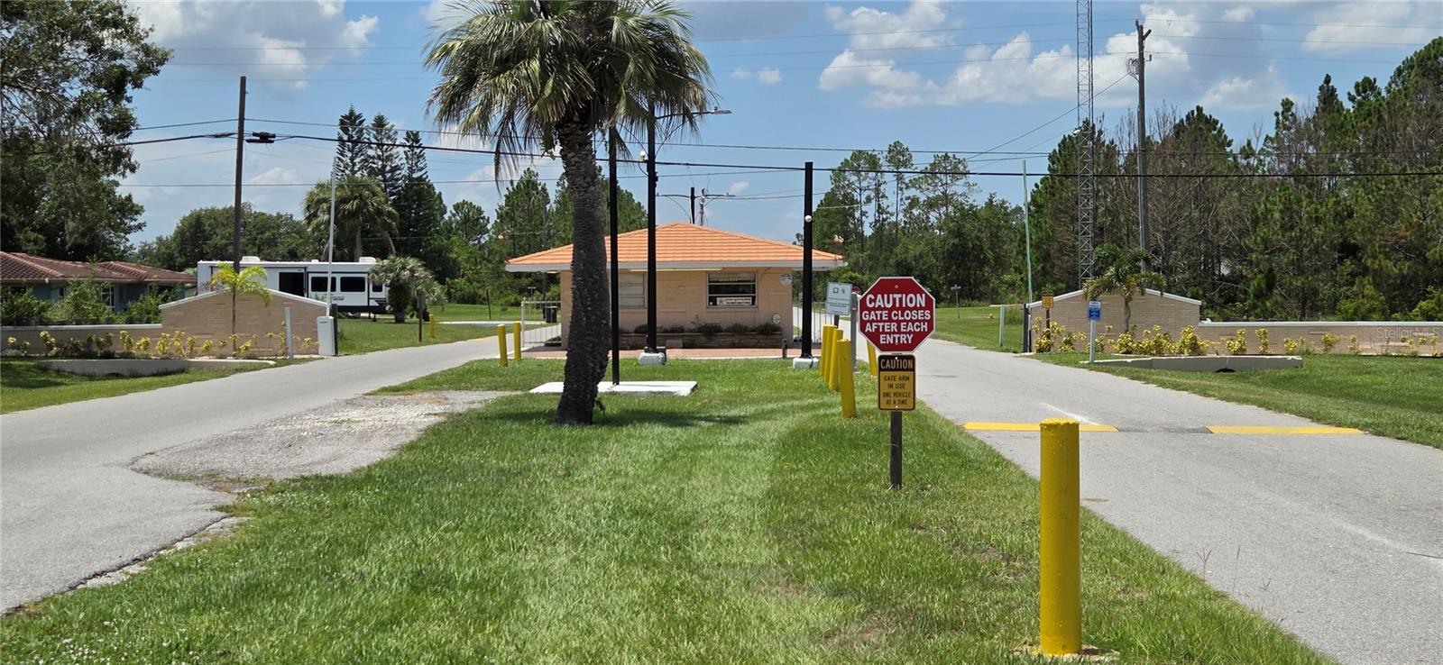 INDIAN LAKE ESTATES - Land
