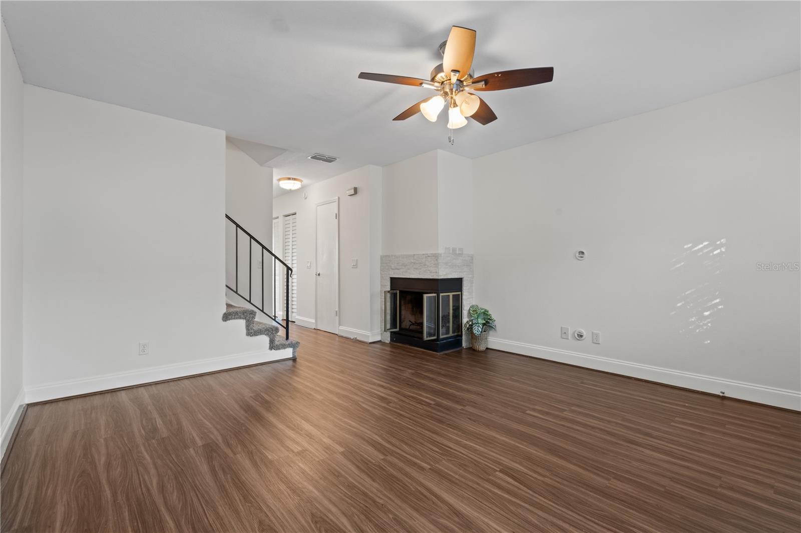 VICTORIA TERRACE A CONDO - Residential