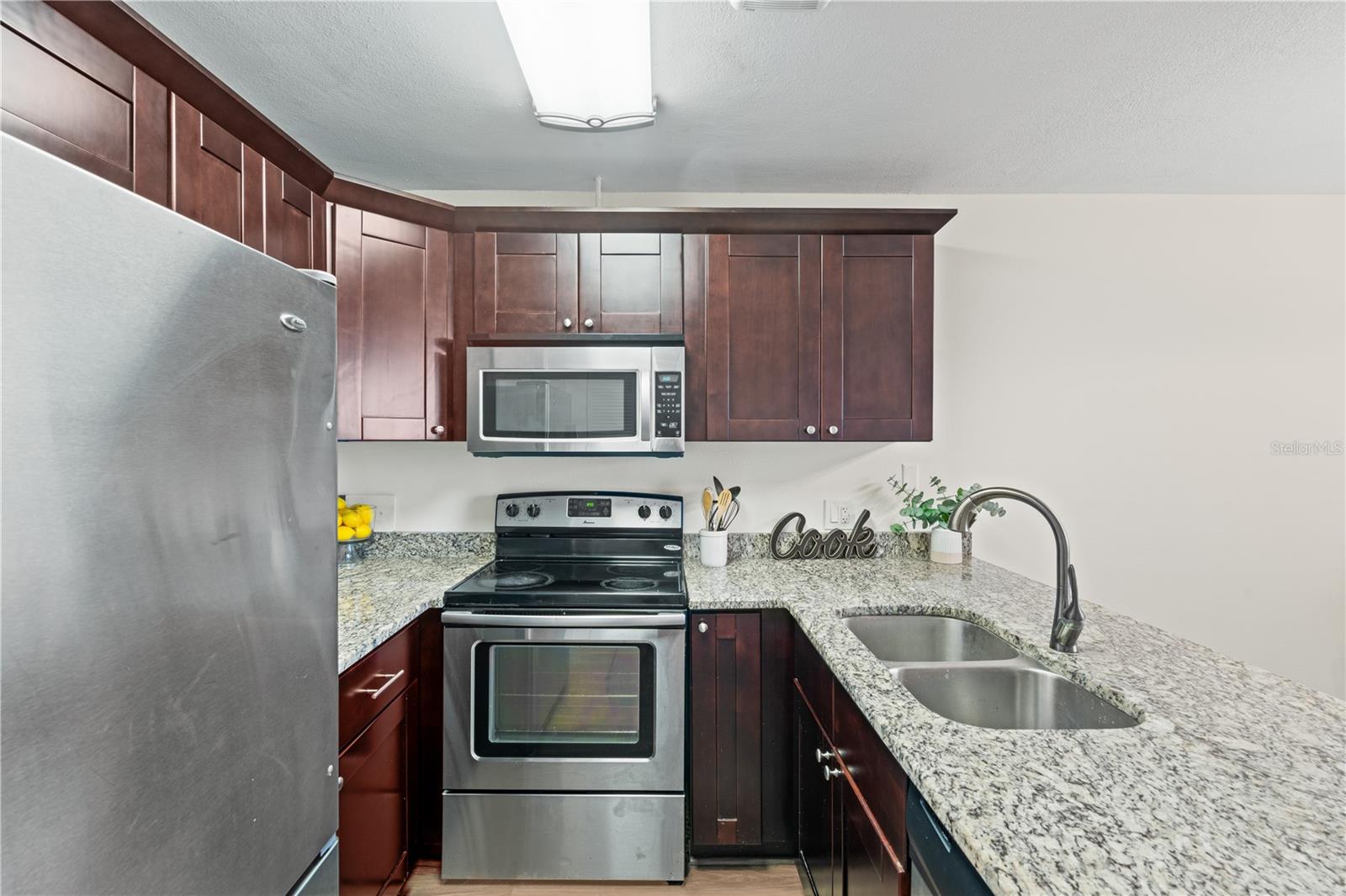 VICTORIA TERRACE A CONDO - Residential