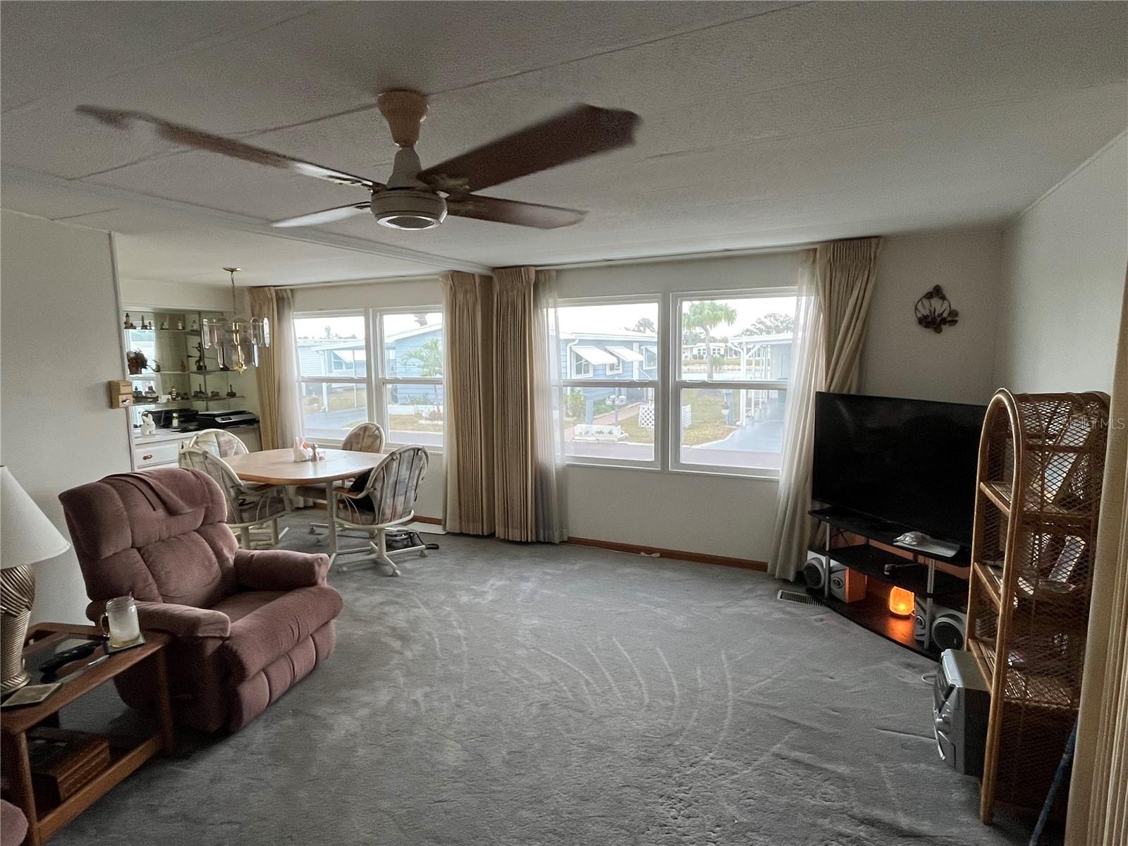 VENICE ISLE - Residential