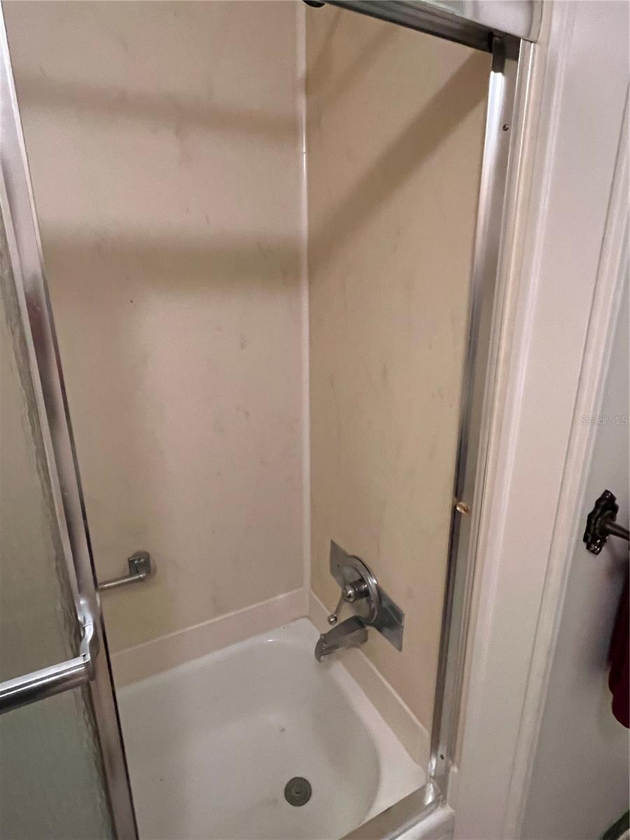 VENICE ISLE - Residential