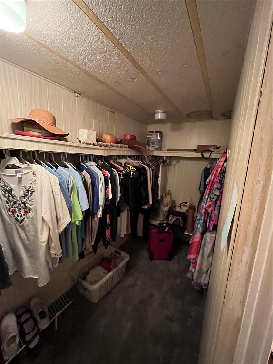 VENICE ISLE - Residential