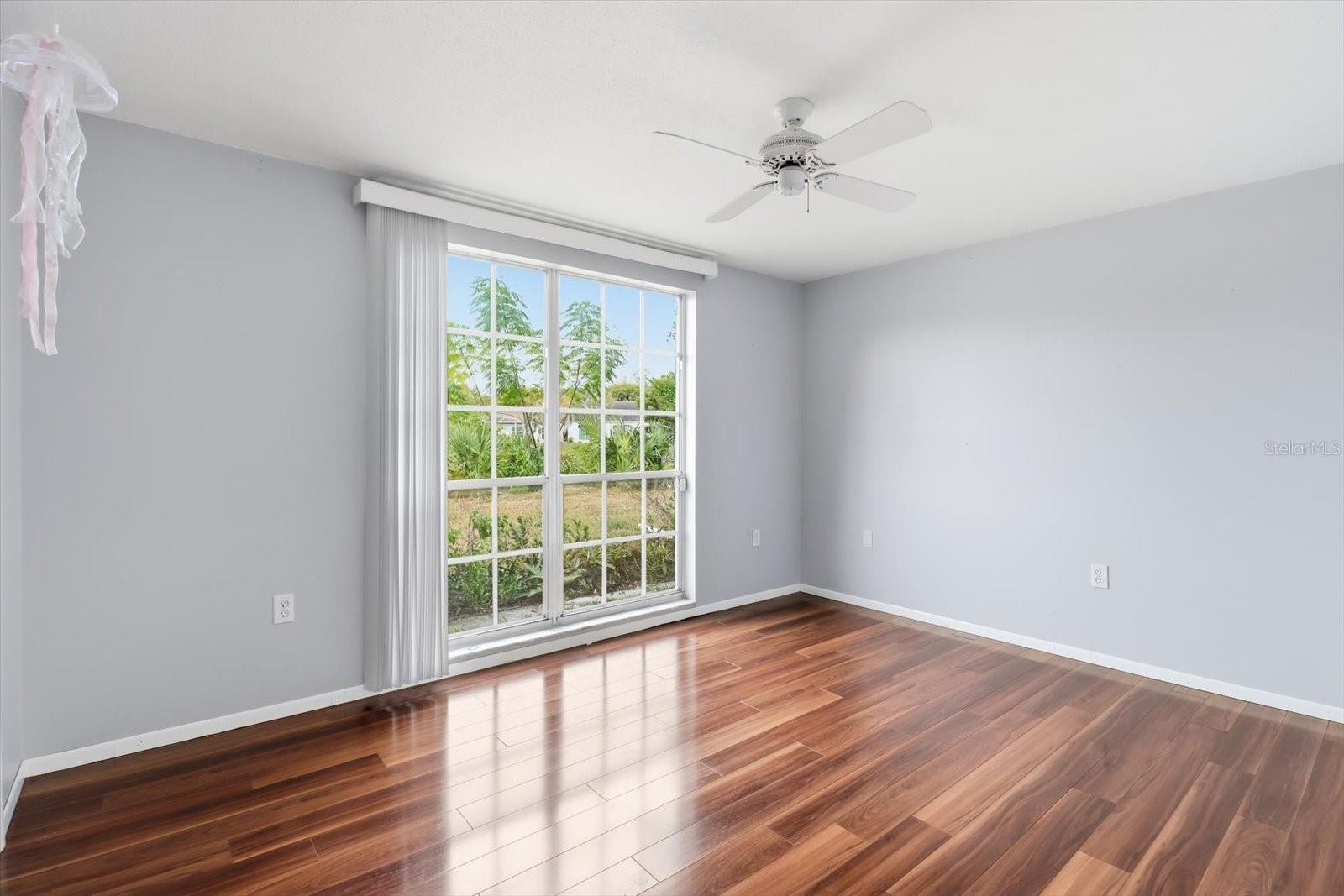 BEACON WOODS VILLAGE - Residential