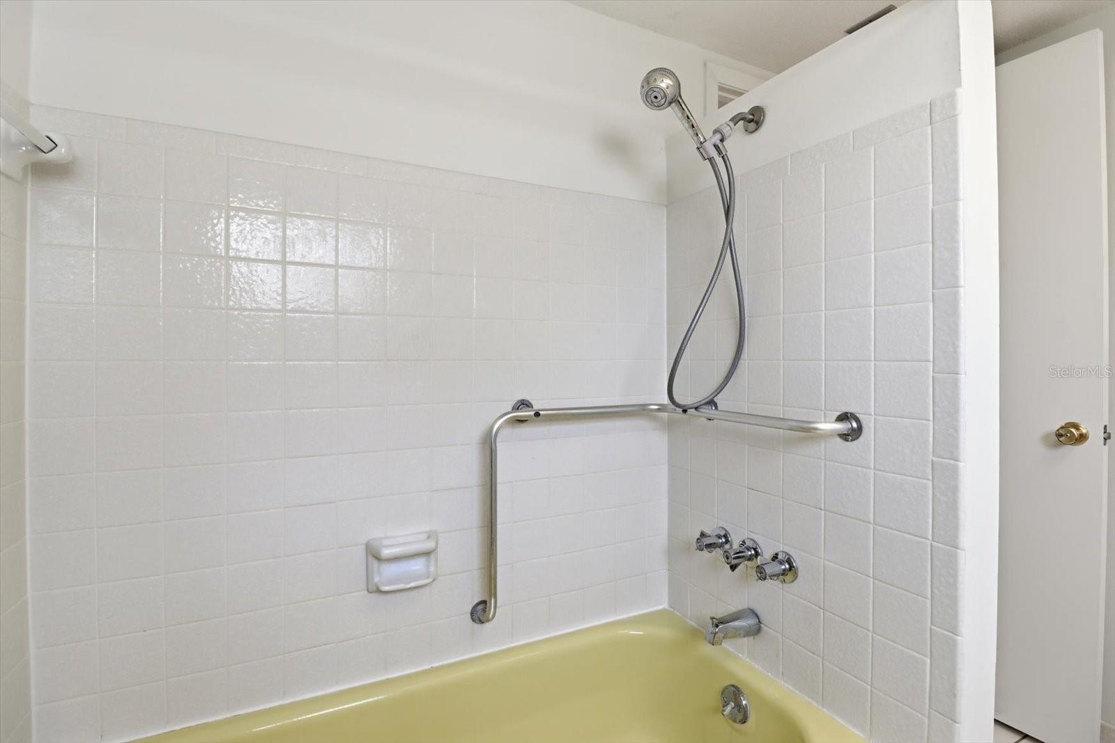 BEACON WOODS VILLAGE - Residential